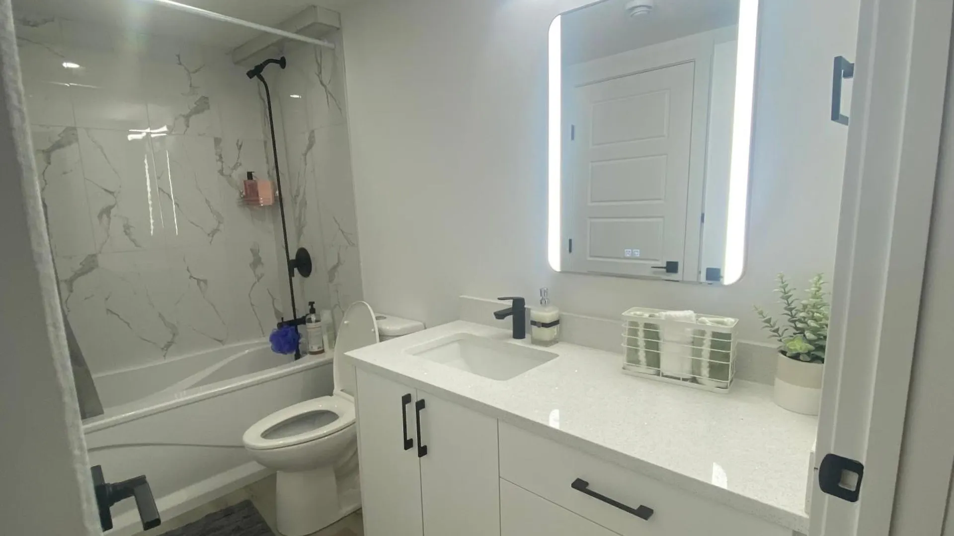 Carrington Cozy Suite, Calgary 0*,  Canada